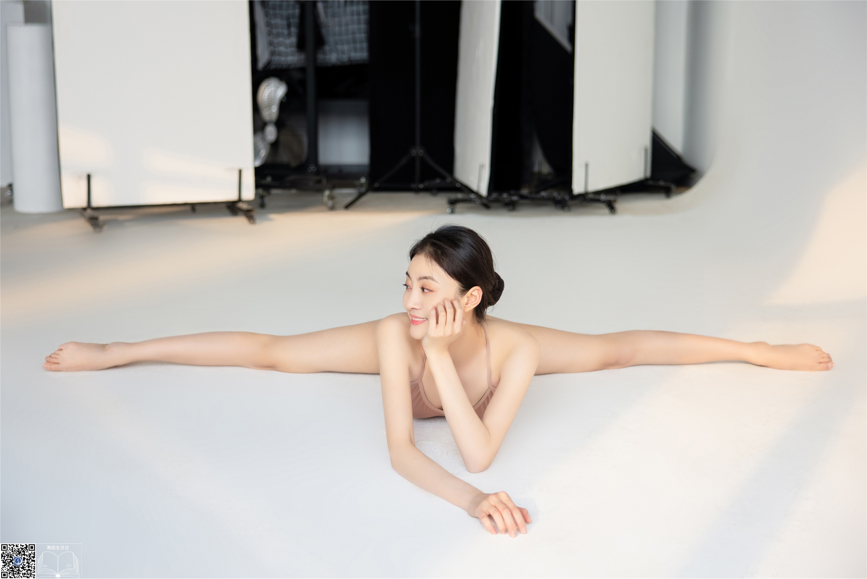 GALLI嘉丽 舞蹈生日记 050 - 毛毛